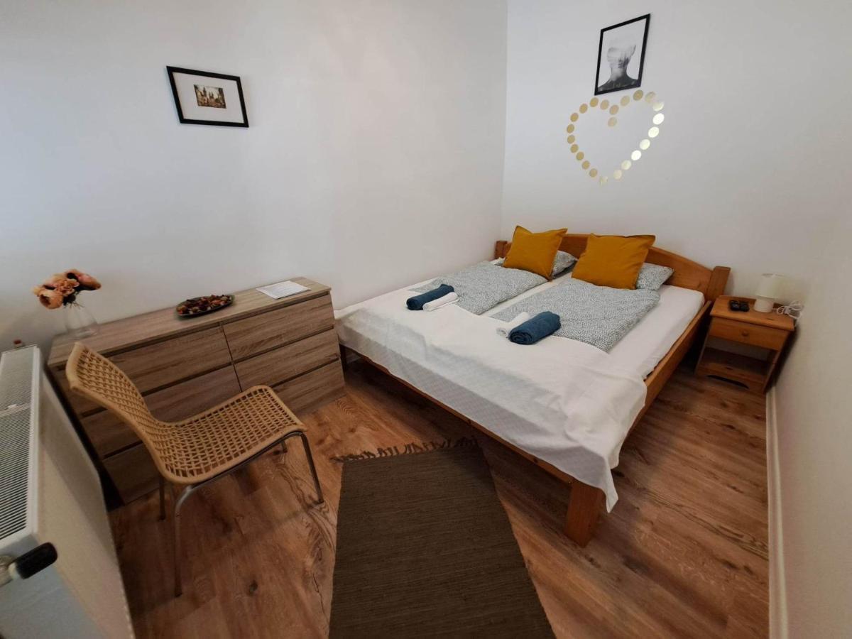 Milla Apartmanok เอ็กเกอร์ ภายนอก รูปภาพ